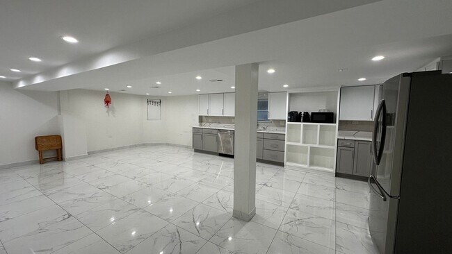Foto del edificio - 6207 N Talman Ave