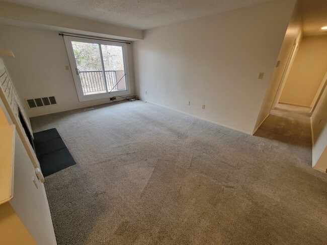 Building Photo - 45 Akins Dr