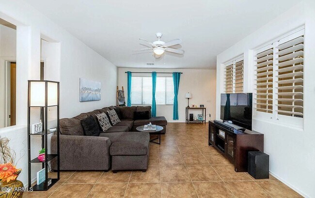 Foto del edificio - 3315 E Merlot St