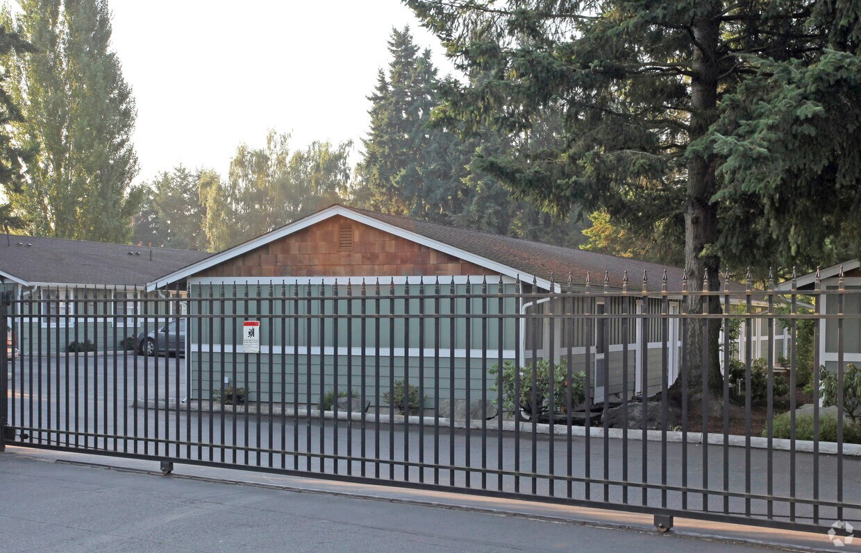 Foto del edificio - Stone Mark Village