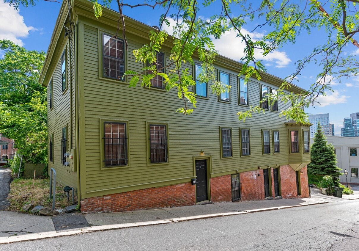 Primary Photo - 23 S Court St