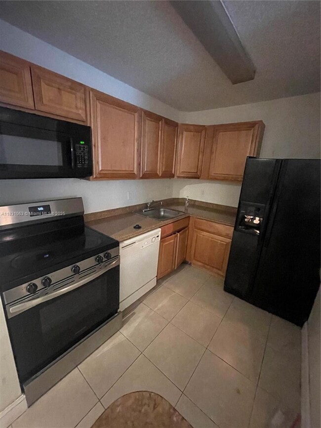 Foto del edificio - 10773 Cleary Blvd