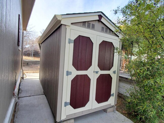 Foto del edificio - 2205 W 90th Ave