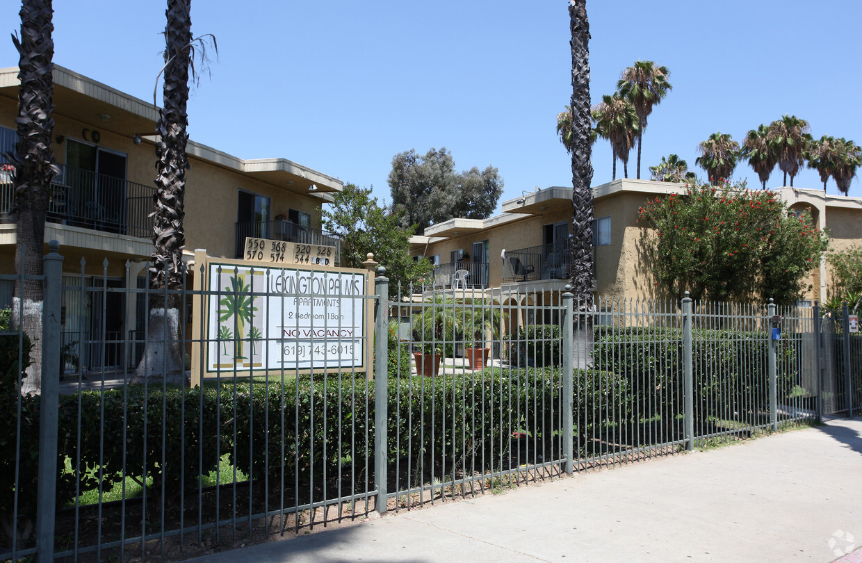 Building Photo - Lexington Palms