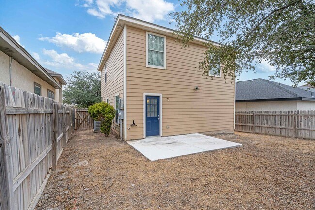 Foto del edificio - 1011 Tesoro Hills