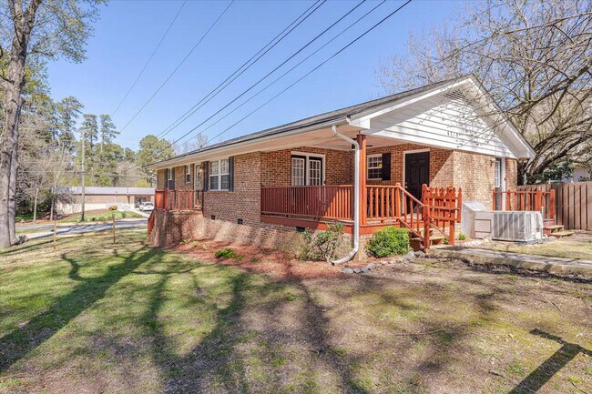 Foto del edificio - 4219 Neal Rd