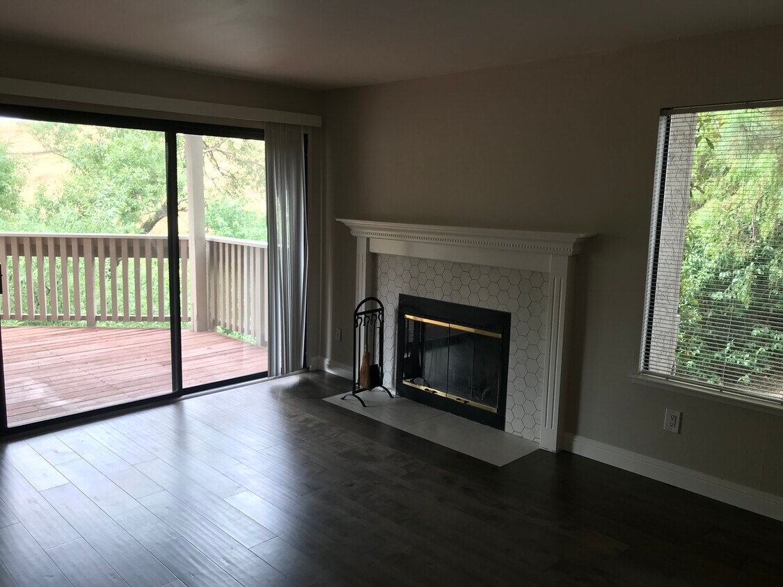 Living room/fireplace/view - 3751 Crow Canyon Rd