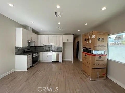 Foto del edificio - 9156 Morehart Ave