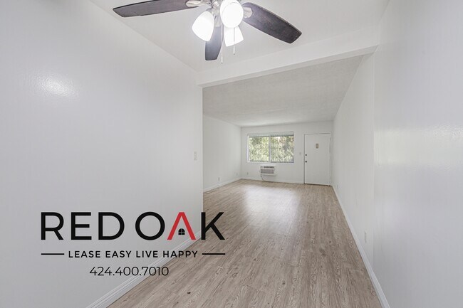 Foto del edificio - 12737 Moorpark St