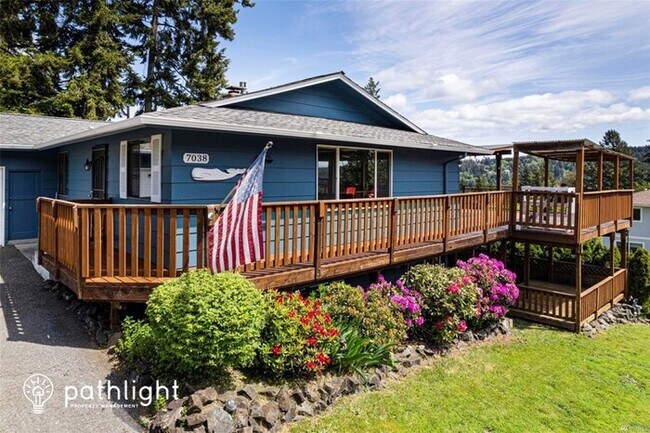 Building Photo - 7038 Navajo Trail NE, Bremerton, WA, 98311