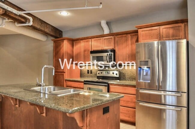 Foto del edificio - Beautiful Condo in the Heart of Downtown S...