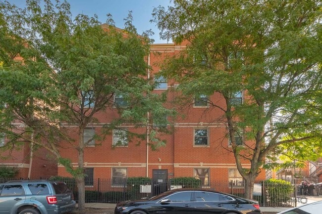 Building Photo - 519 S Maplewood Ave