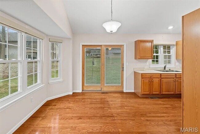 Building Photo - 18 Crabapple Ln