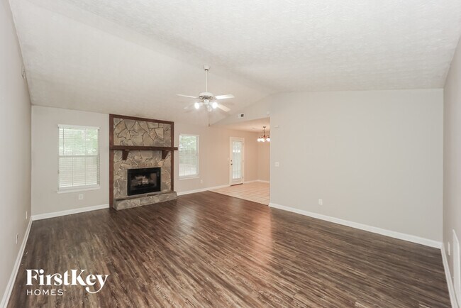 Building Photo - 10844 Starling Trail