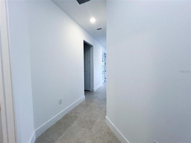 Foto del edificio - 5284 Barnett Cir
