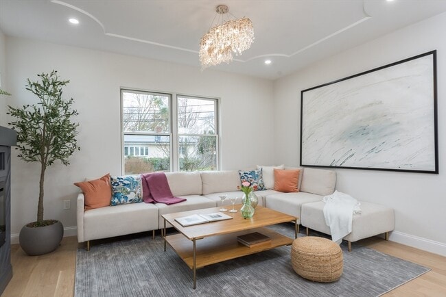 Building Photo - 6 Gordon Rd