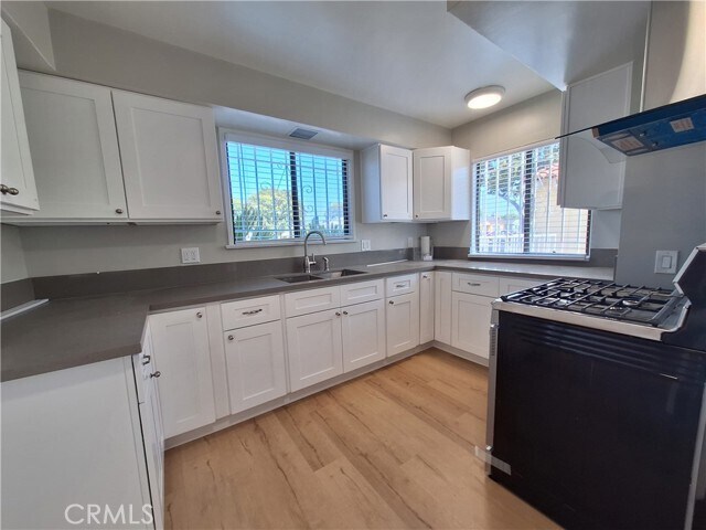 Foto del edificio - 3801 Hepburn Ave