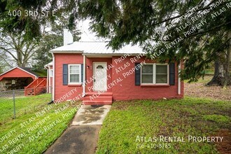 Building Photo - 400 3rd St E