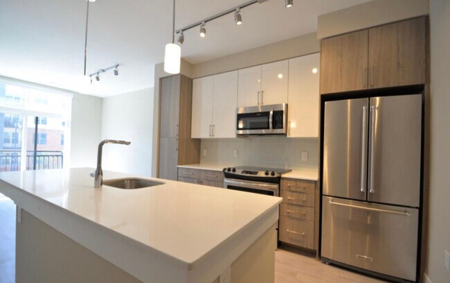 Foto del edificio - 145 Riverhaven Dr