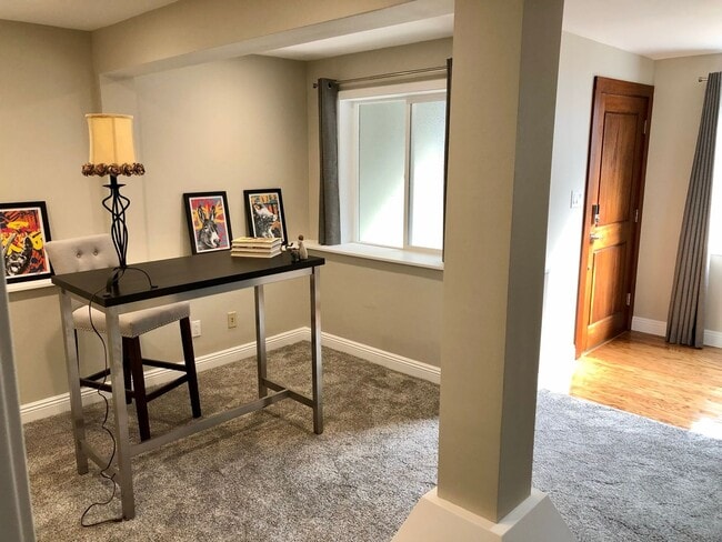 Building Photo - Modern 3BR+Den / 2BA Home W/Indoor & Outdoor Living, Views – PROGRESSIVE