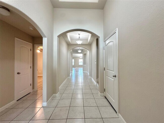 Building Photo - 5977 Malta Cir