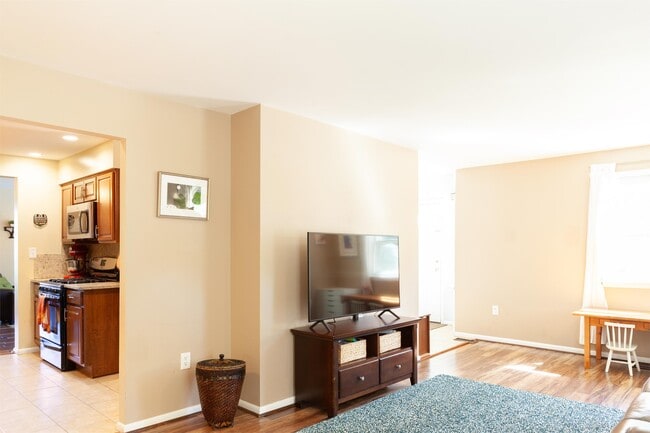 Building Photo - 3020 Southern Elm Ct