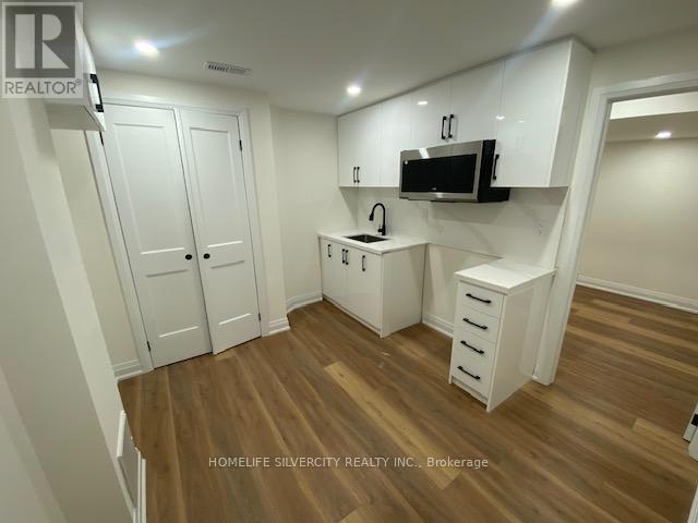 Photo du bâtiment - 12590 Kennedy Rd