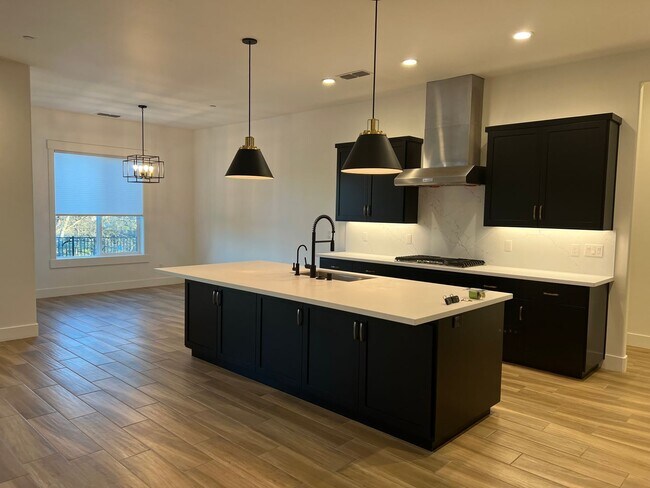 Foto del edificio - Custom 4 Bedroom + Office - Clover Creek Preserve