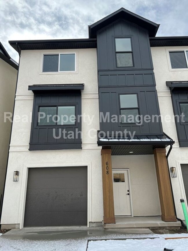 Building Photo - 608 E 340 S
