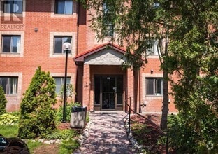Building Photo - 141-141 Edgehill Dr