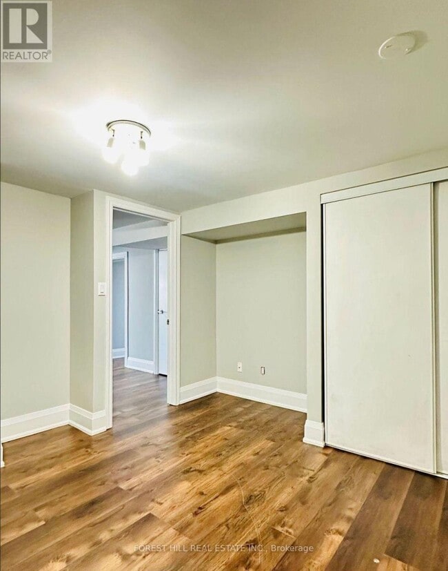 Building Photo - 7 Isherwood Ct