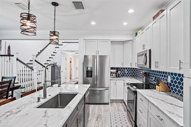 Foto del edificio - 3 br, 2 bath House - 1967 R Whitney Oaks B...