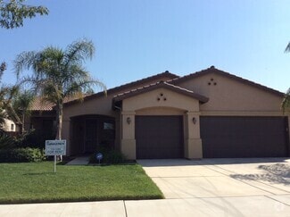 Building Photo - 6301 W Whitley Ave