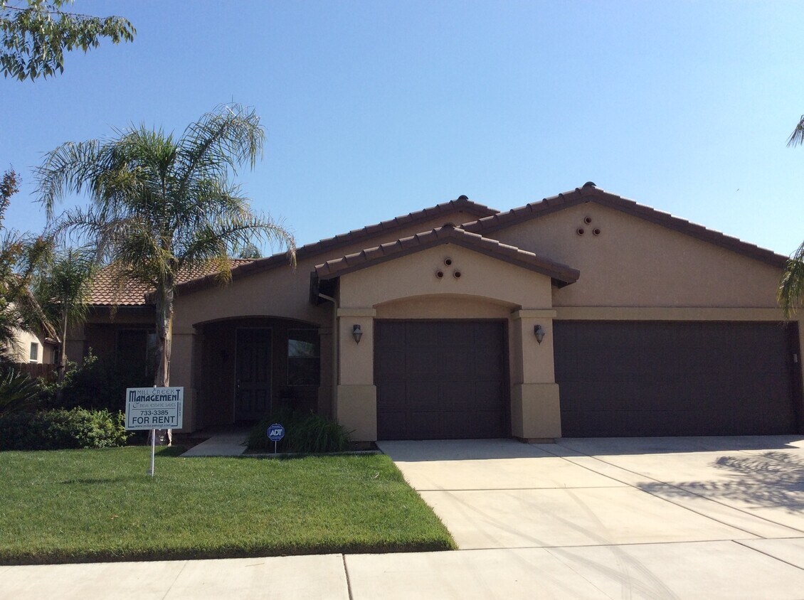 Foto principal - Desirable NW neighborhood