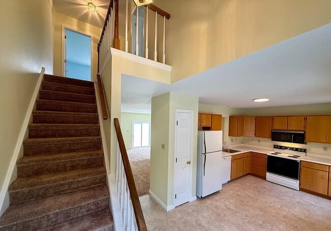 Building Photo - 2814 Kingston Dr