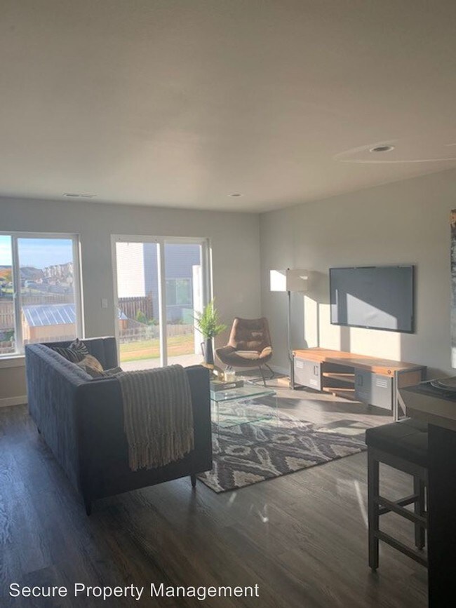 Foto del edificio - 3 br, 2.5 bath House - 803 E Autumn Ave