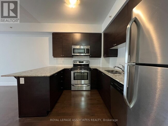 Photo du bâtiment - 24 Woodstream Blvd