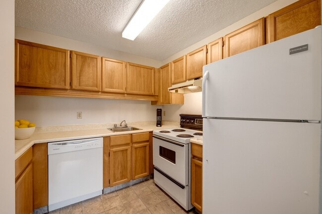 Building Photo - Gateway Square