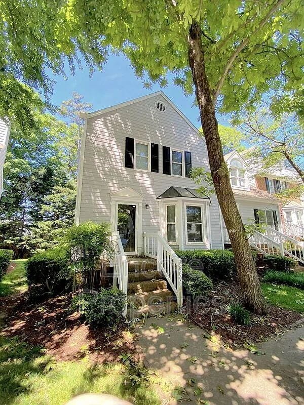 Primary Photo - 2669 Broad Oaks Pl