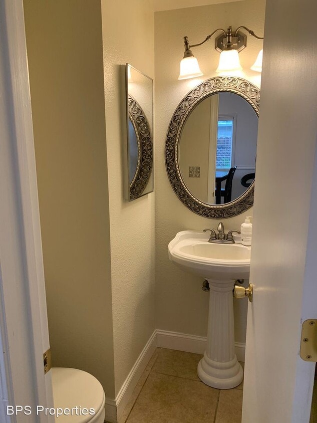 Foto principal - 3 br, 2.5 bath House - 2466 England St.