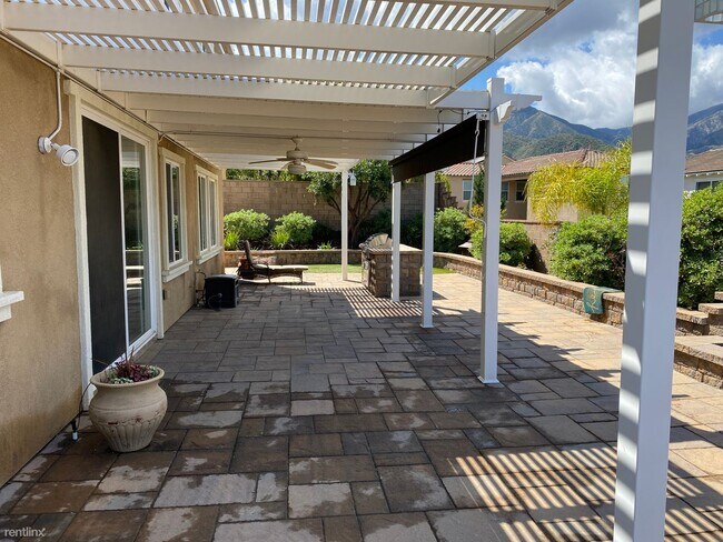 Building Photo - 5 br, 3 bath House - 25589 Foxglove Lane