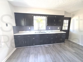 Building Photo - 456 Timothy Ln