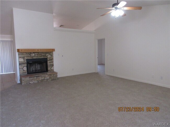 Building Photo - 3936 E Nicole Ave