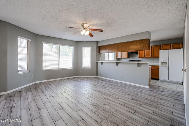 Building Photo - 9208 W Gary Rd