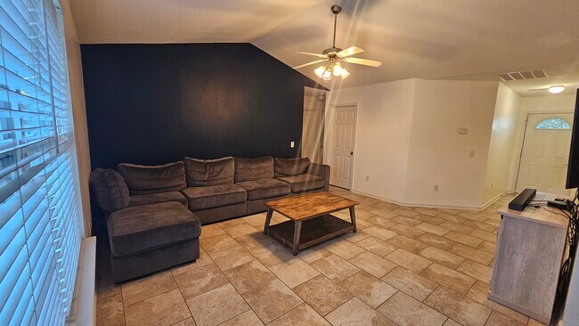 Building Photo - 203 Turkey Trot Rd