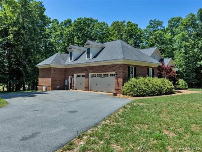 Building Photo - 3915 Fighting Creek Dr