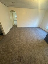 Building Photo - 1430 SW Polk St