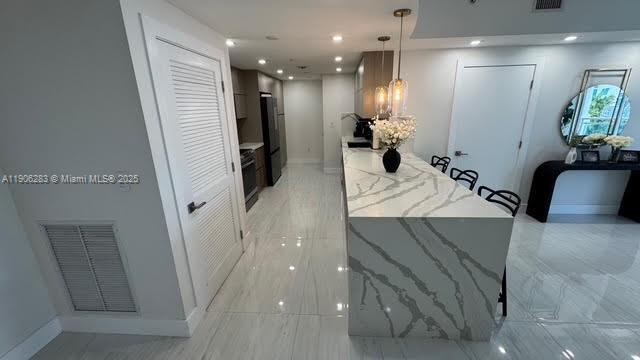 Foto del edificio - 3000 NE 188th St