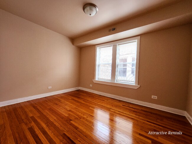 Foto del edificio - 4828 W Adams St