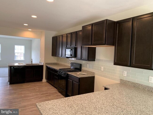 Building Photo - 251 Trails Way